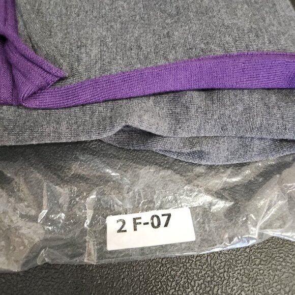 Armani Collezioni Virgin Wool Sweater Size 12 Womens Pullover Top Made in Italy - Picture 12 of 12